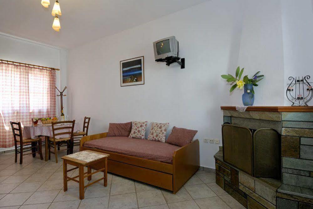 Ferienwohnung Charoula Platanias  Exterior foto