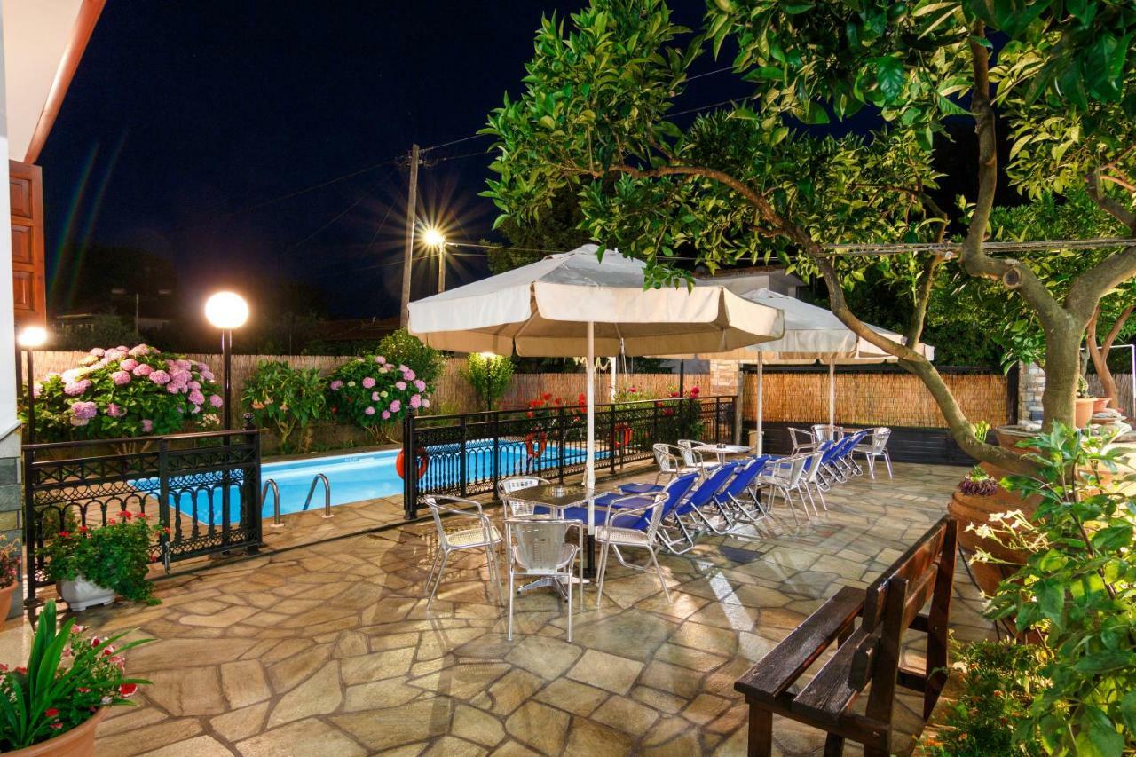 Ferienwohnung Charoula Platanias  Exterior foto